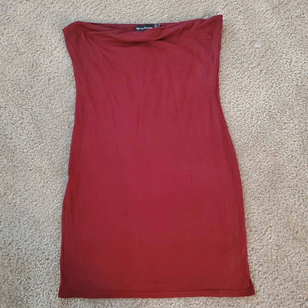 NWT Prettylittlething maroon stapless bodycon dress